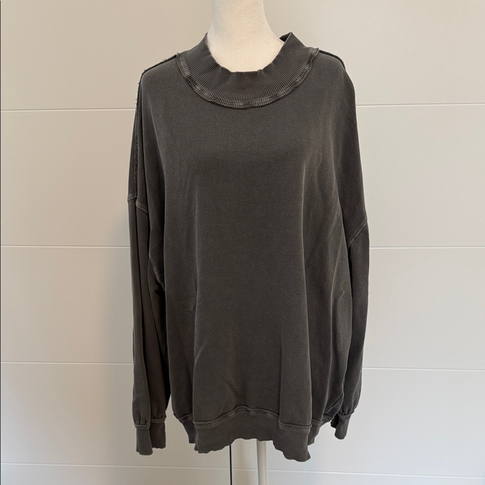We The Free Palm Springs Pullover in Washed Black